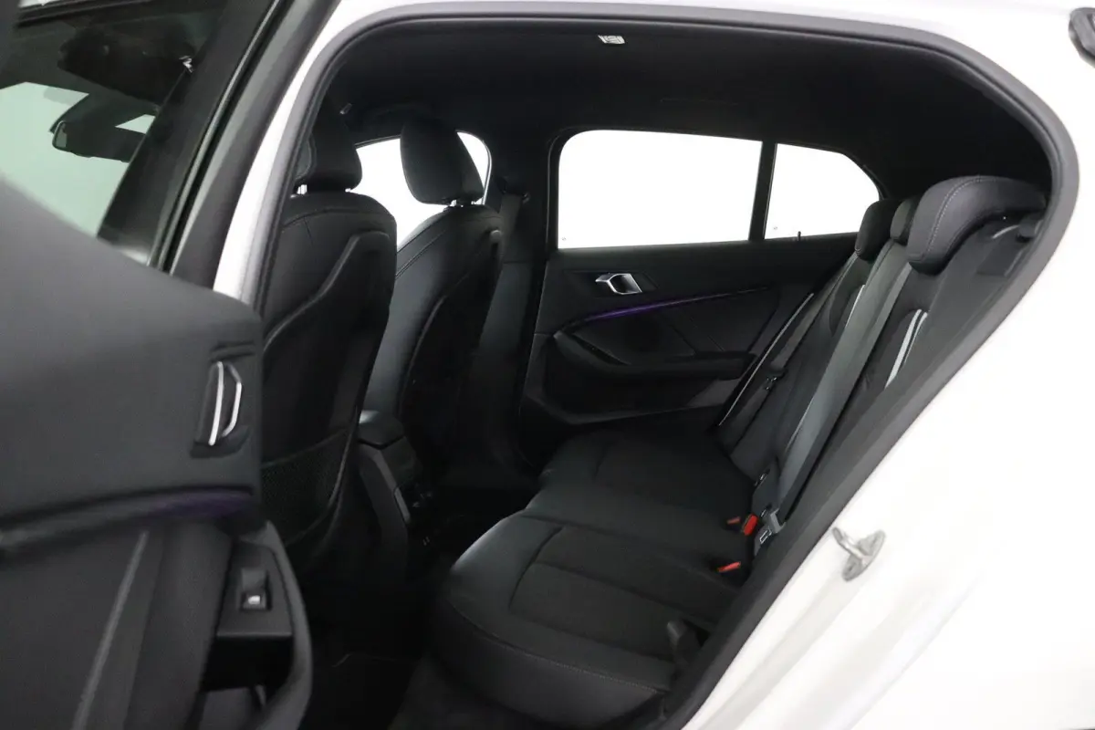 118i Executive Edition HiFi | Sportstoelen | Sport Line | Cruise Control | Executive