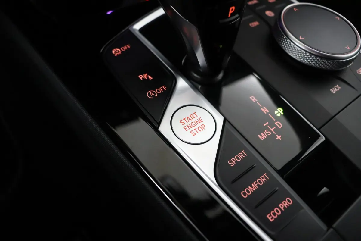118i Executive Edition HiFi | Sportstoelen | Sport Line | Cruise Control | Executive