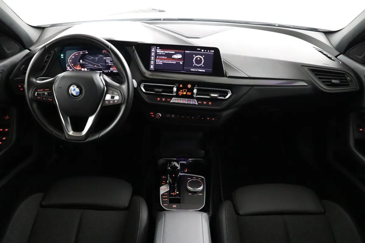 118i Executive Edition HiFi | Sportstoelen | Sport Line | Cruise Control | Executive