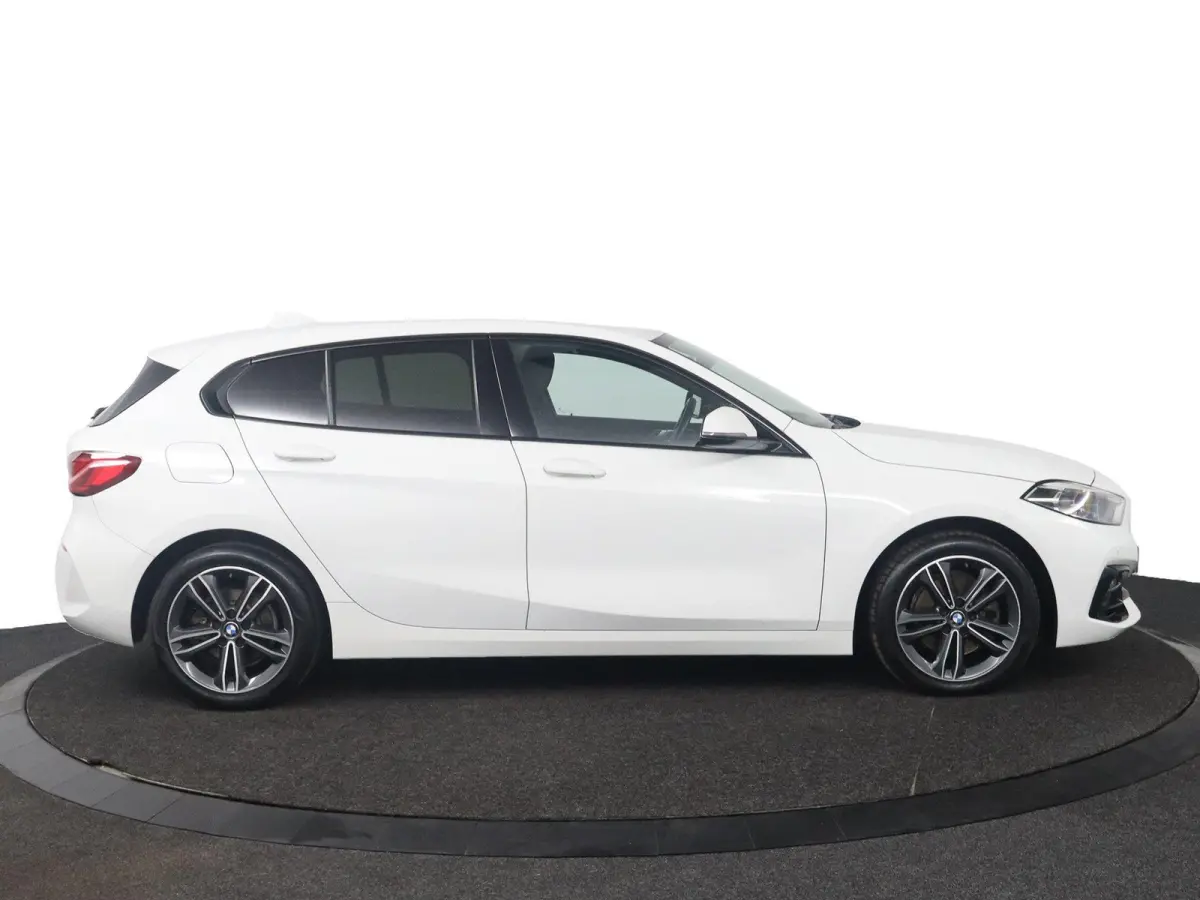 118i Executive Edition HiFi | Sportstoelen | Sport Line | Cruise Control | Executive