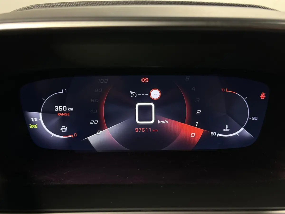 1.2 PureTech Allure Pack TREKHAAK CAMERA ECC CRUISE LM NAVI CARPLAY.