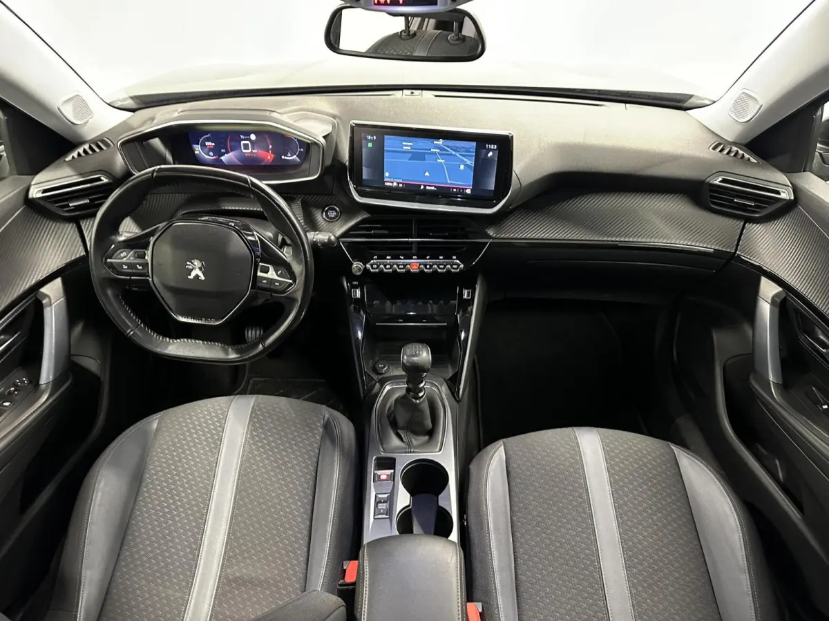 1.2 PureTech Allure Pack TREKHAAK CAMERA ECC CRUISE LM NAVI CARPLAY.
