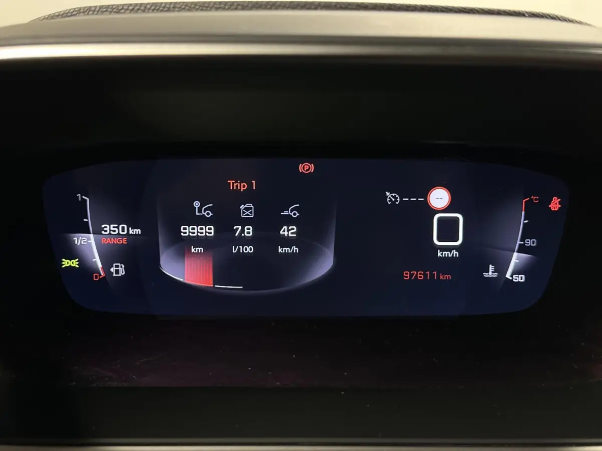 1.2 PureTech Allure Pack TREKHAAK CAMERA ECC CRUISE LM NAVI CARPLAY.