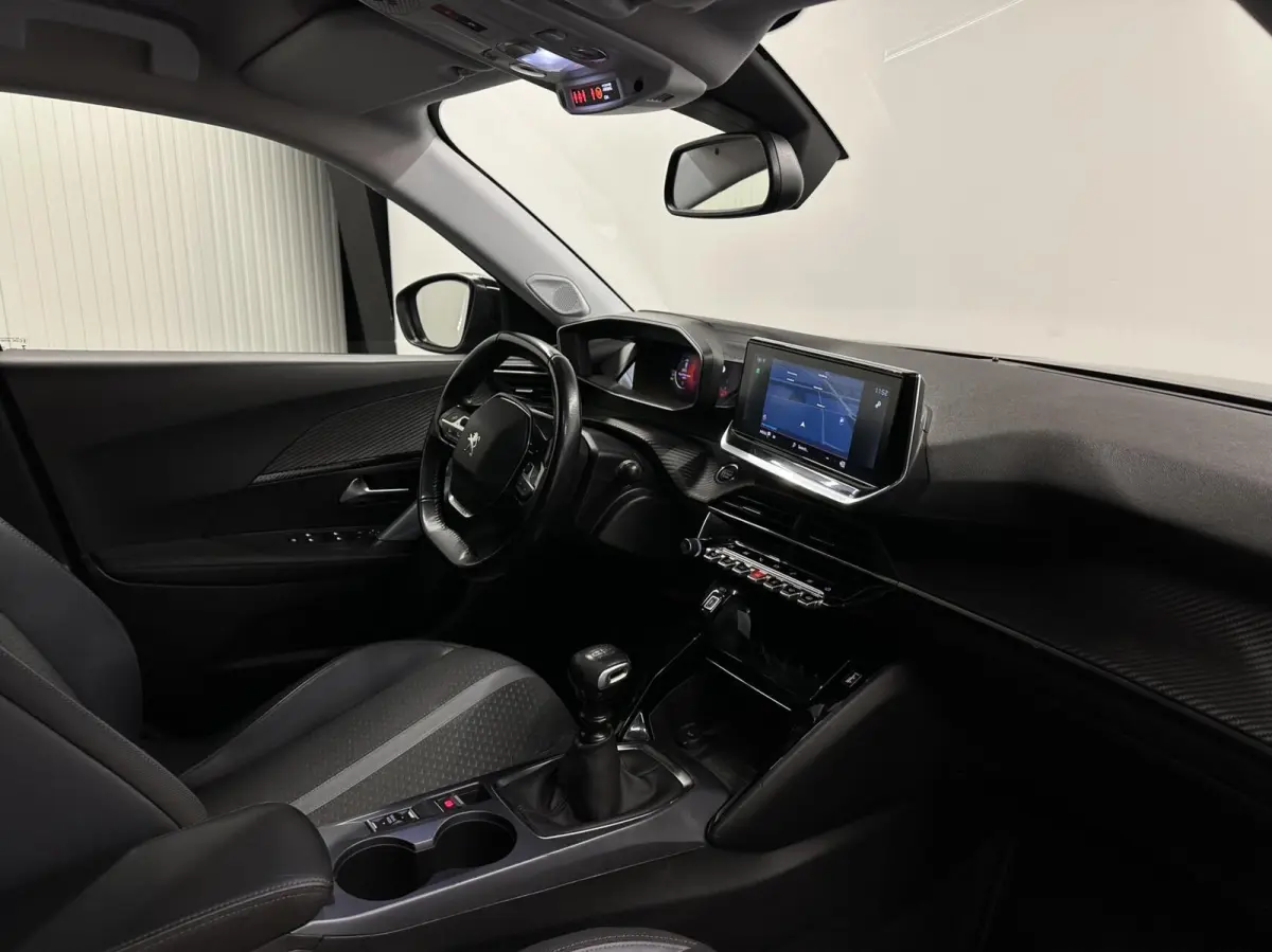 1.2 PureTech Allure Pack TREKHAAK CAMERA ECC CRUISE LM NAVI CARPLAY.