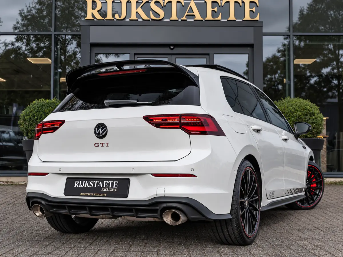 2.0 TSI GTI 45 Jahre|PANO|LEER|HK|AKRAPROVIC