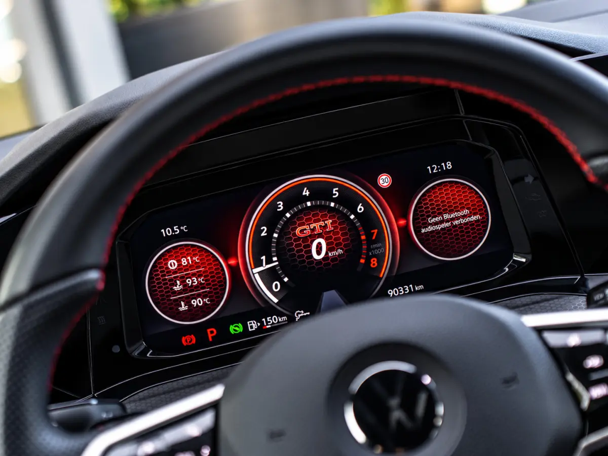 2.0 TSI GTI 45 Jahre|PANO|LEER|HK|AKRAPROVIC