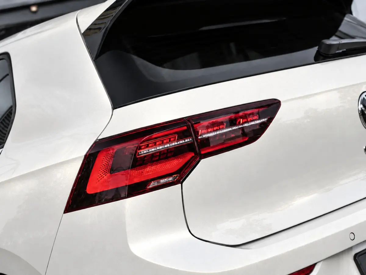 2.0 TSI GTI 45 Jahre|PANO|LEER|HK|AKRAPROVIC