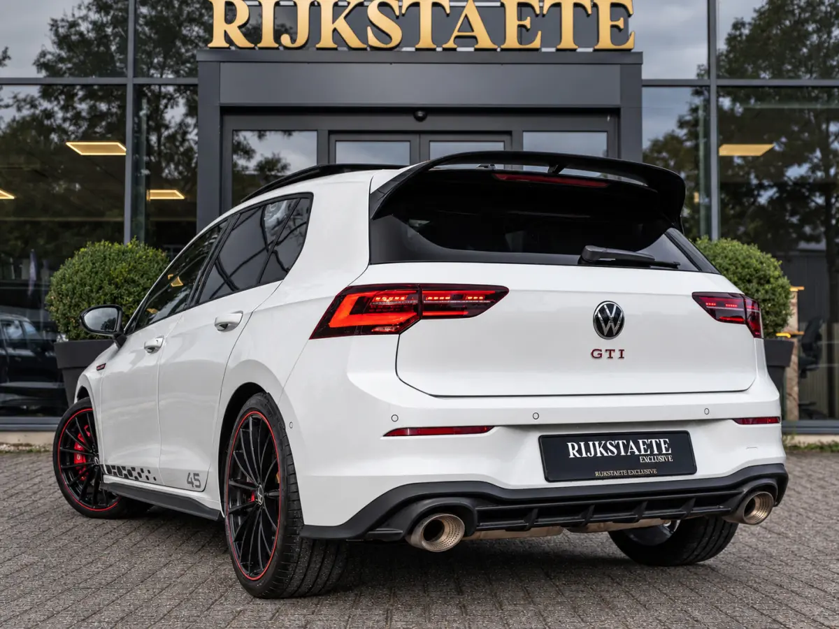 2.0 TSI GTI 45 Jahre|PANO|LEER|HK|AKRAPROVIC