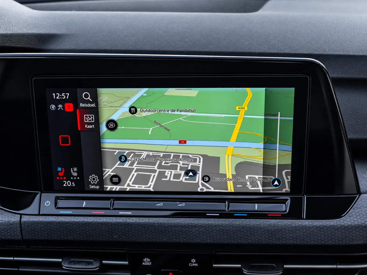 2.0 TSI GTI 45 Jahre|PANO|LEER|HK|AKRAPROVIC