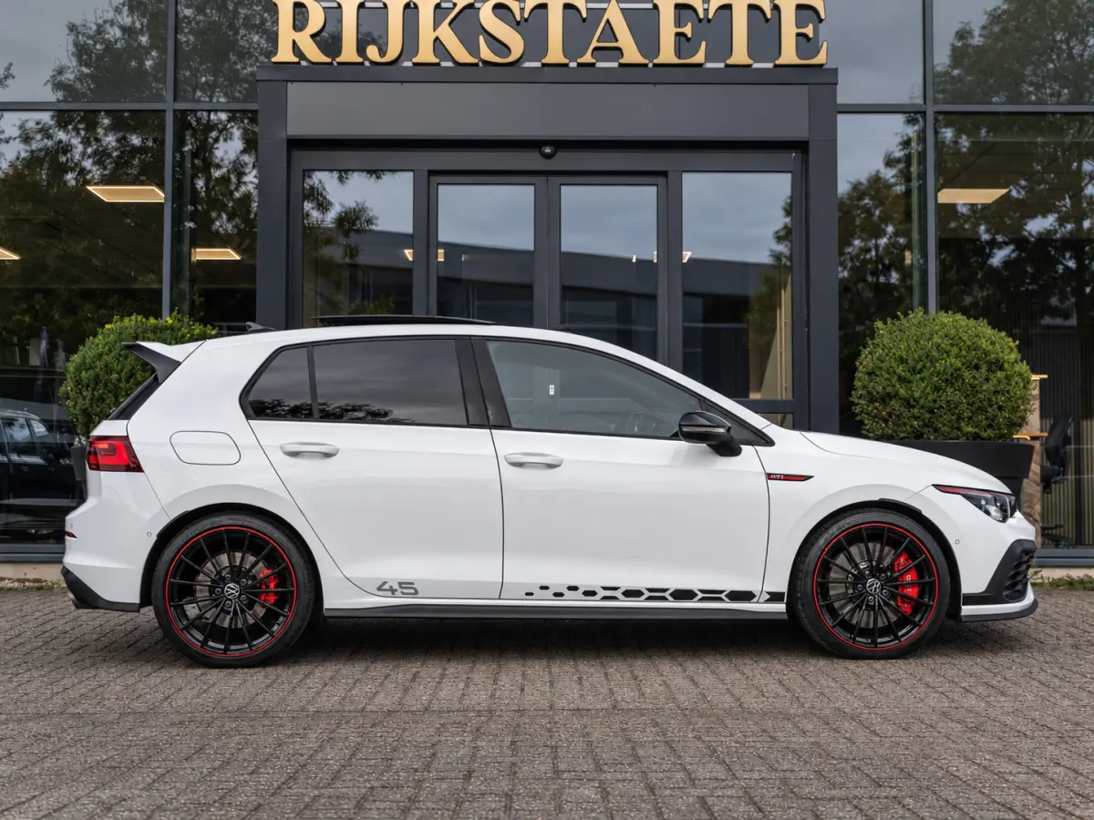 2.0 TSI GTI 45 Jahre|PANO|LEER|HK|AKRAPROVIC