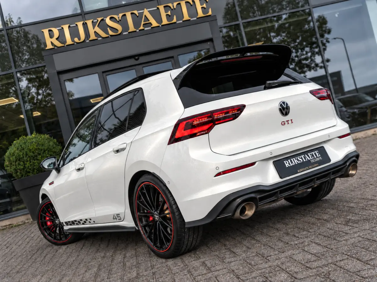 2.0 TSI GTI 45 Jahre|PANO|LEER|HK|AKRAPROVIC