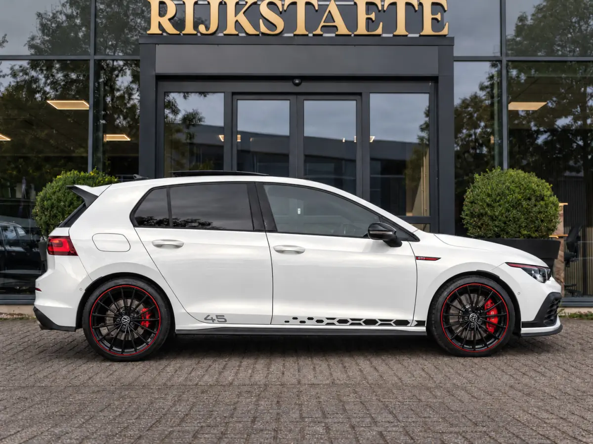 2.0 TSI GTI 45 Jahre|PANO|LEER|HK|AKRAPROVIC