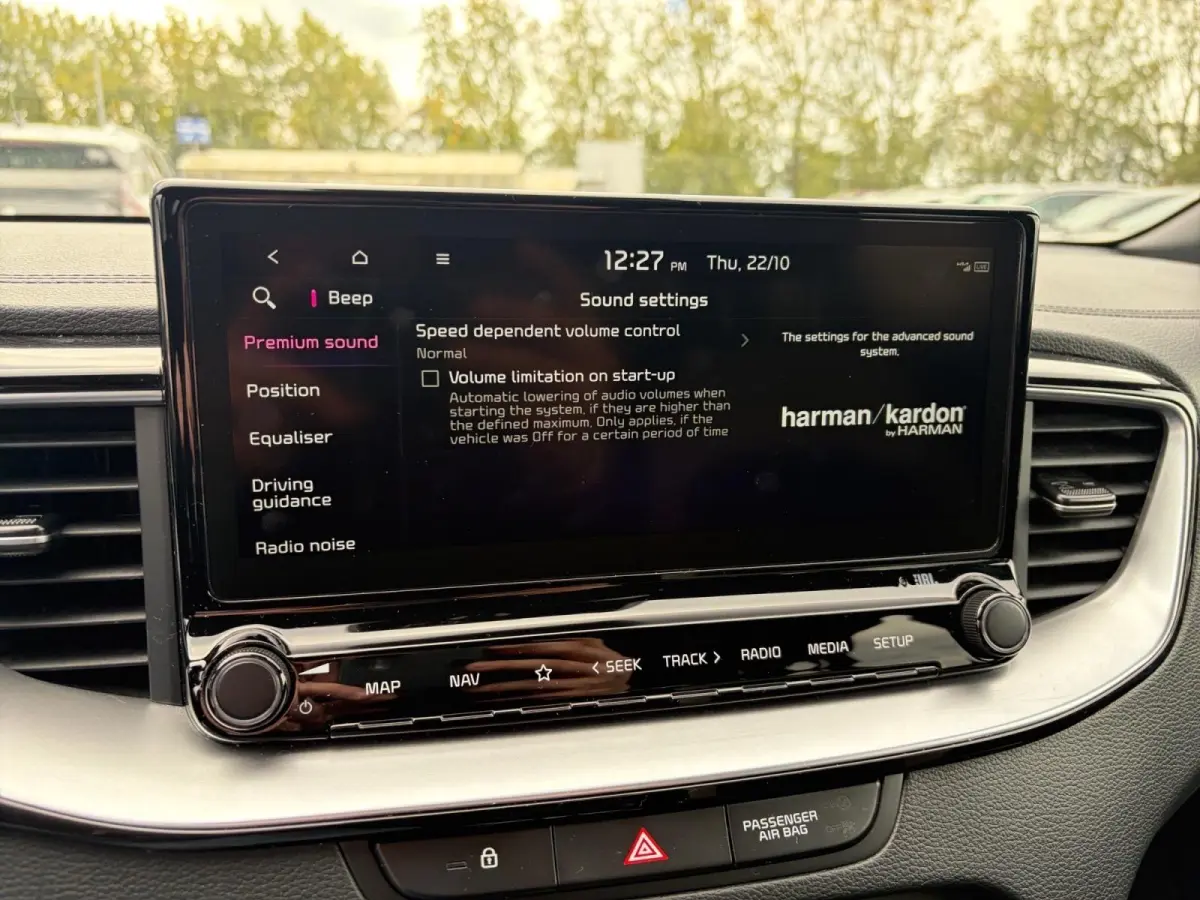 1.0 T-GDi GT-Line Business Edition | *1E EIGENAAR | FABRIEKSGARANTIE | APPLE CARPLAY/ ANDROID AUTO | JBL SOUND | STOF/LEDER | NAVI | CAMERA | LMV | ETC…