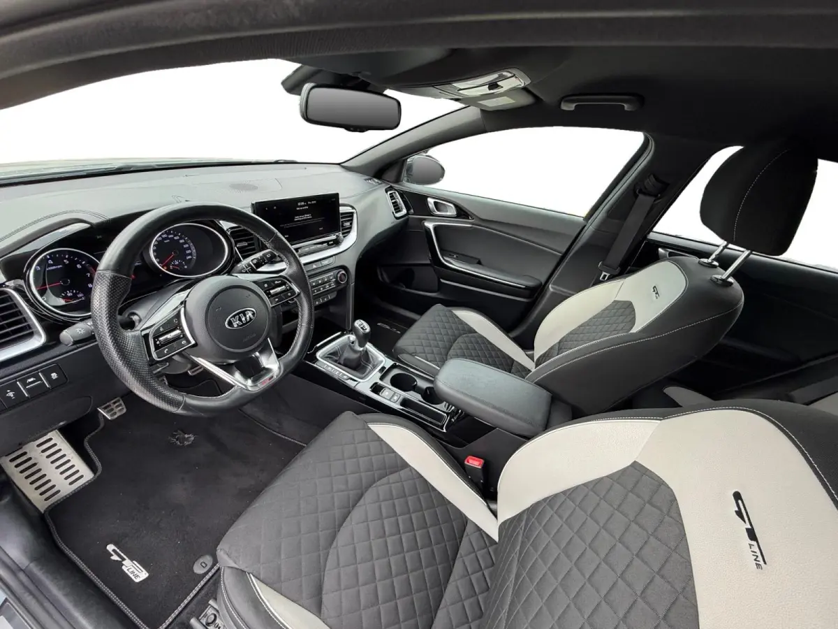 1.0 T-GDi GT-Line Business Edition | *1E EIGENAAR | FABRIEKSGARANTIE | APPLE CARPLAY/ ANDROID AUTO | JBL SOUND | STOF/LEDER | NAVI | CAMERA | LMV | ETC…