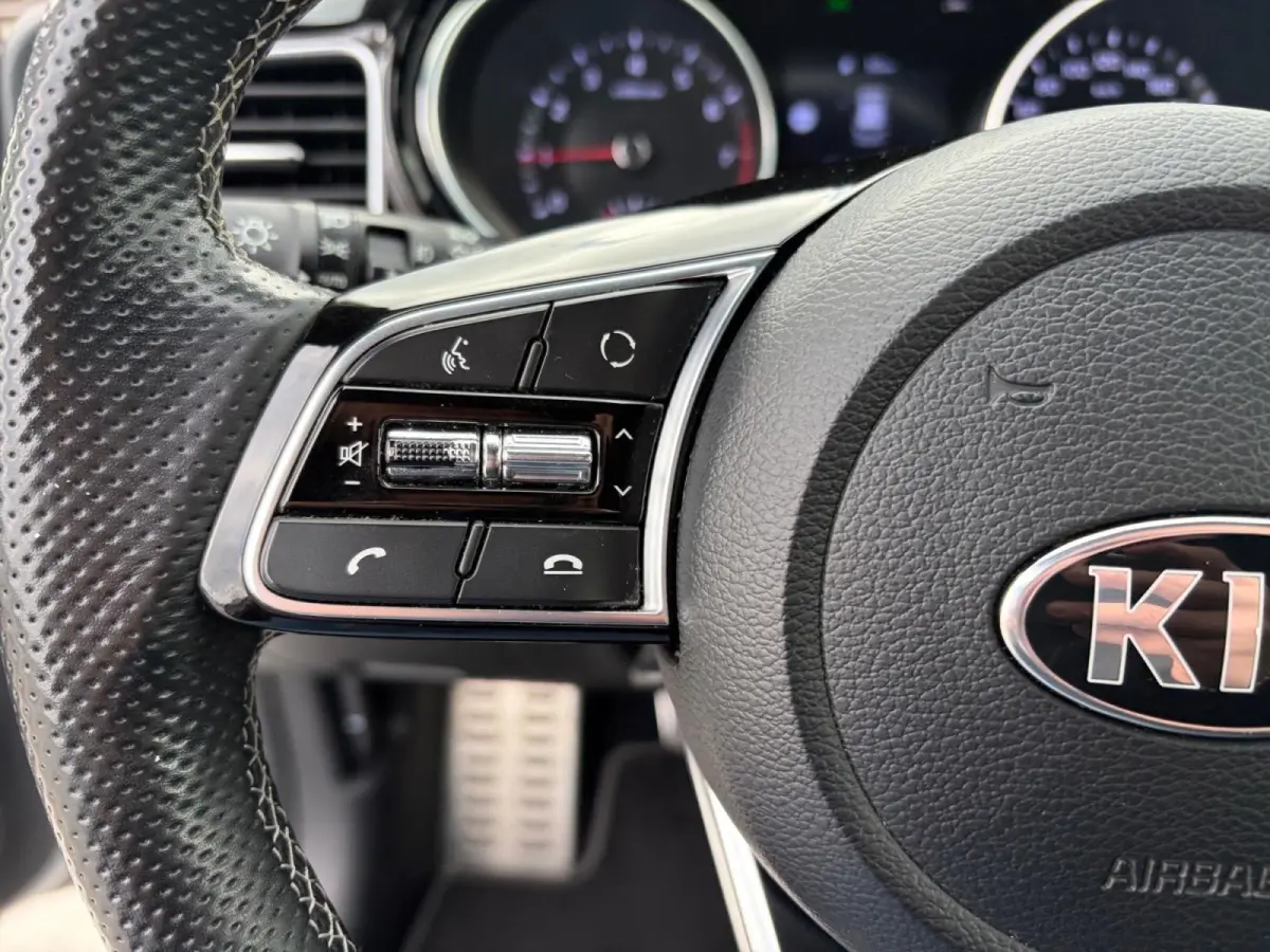 1.0 T-GDi GT-Line Business Edition | *1E EIGENAAR | FABRIEKSGARANTIE | APPLE CARPLAY/ ANDROID AUTO | JBL SOUND | STOF/LEDER | NAVI | CAMERA | LMV | ETC…