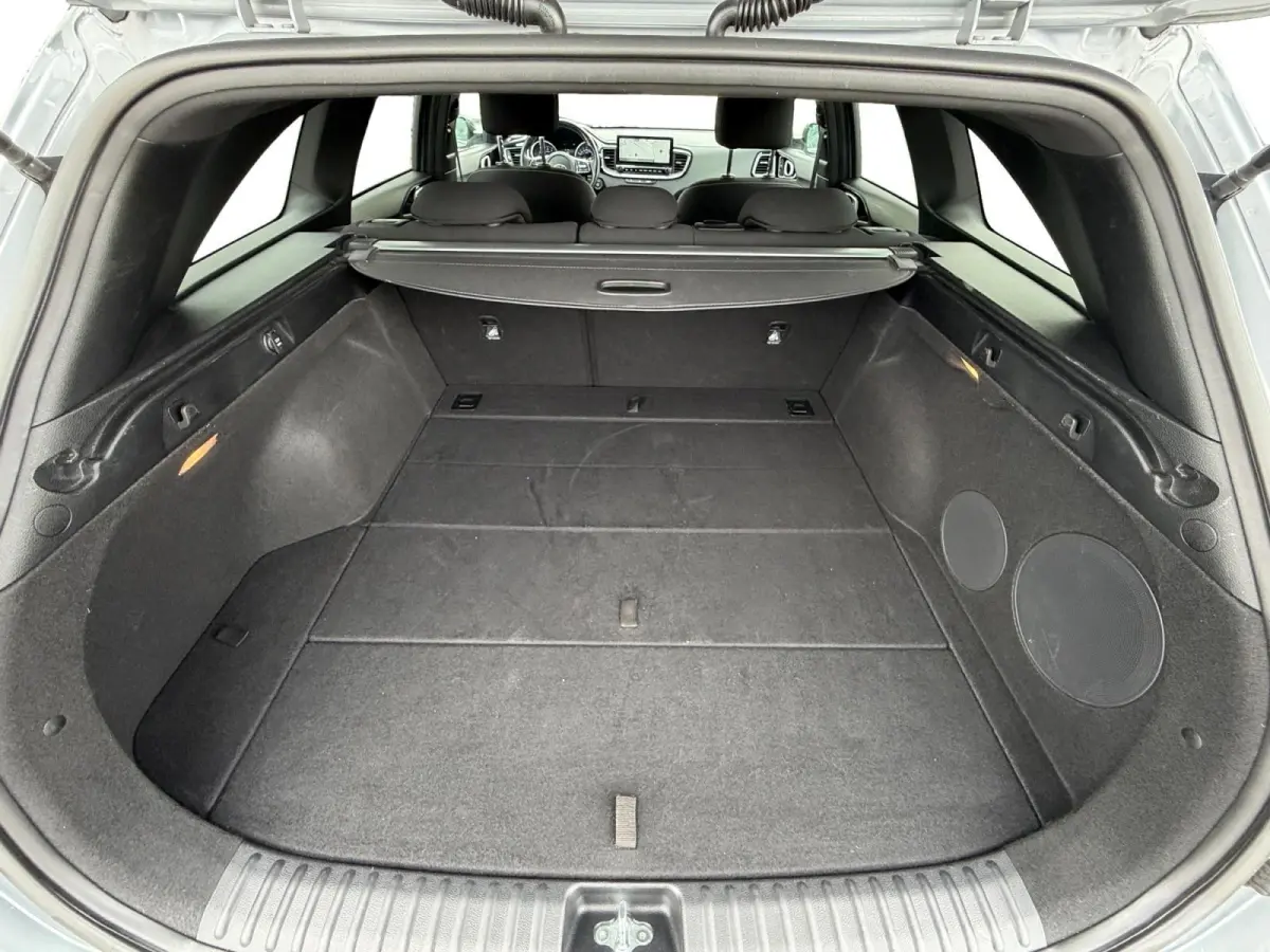 1.0 T-GDi GT-Line Business Edition | *1E EIGENAAR | FABRIEKSGARANTIE | APPLE CARPLAY/ ANDROID AUTO | JBL SOUND | STOF/LEDER | NAVI | CAMERA | LMV | ETC…