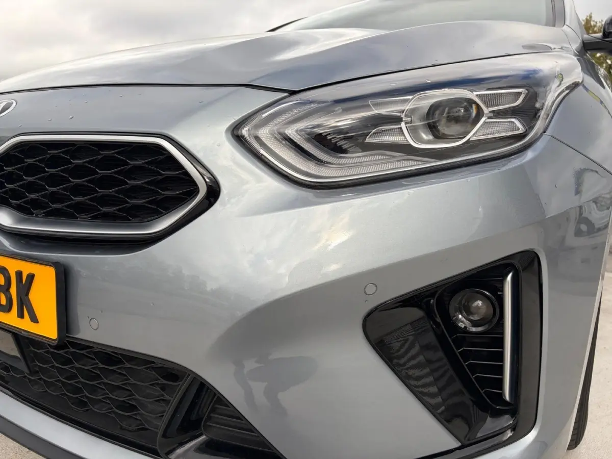 1.0 T-GDi GT-Line Business Edition | *1E EIGENAAR | FABRIEKSGARANTIE | APPLE CARPLAY/ ANDROID AUTO | JBL SOUND | STOF/LEDER | NAVI | CAMERA | LMV | ETC…