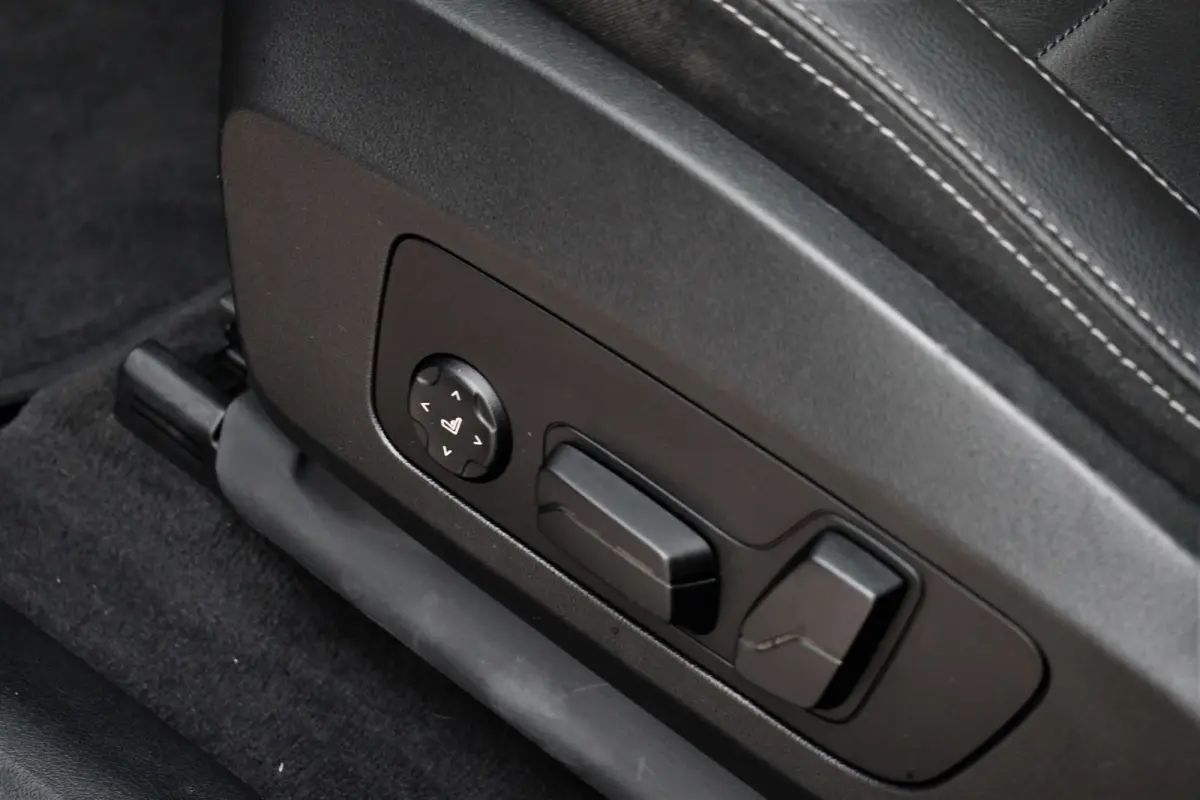 xDrive30 M-Sport Pano ACC Trekh E-zetels HUD H/K Massage