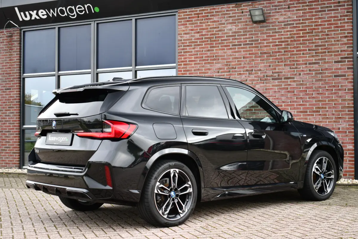xDrive30 M-Sport Pano ACC Trekh E-zetels HUD H/K Massage