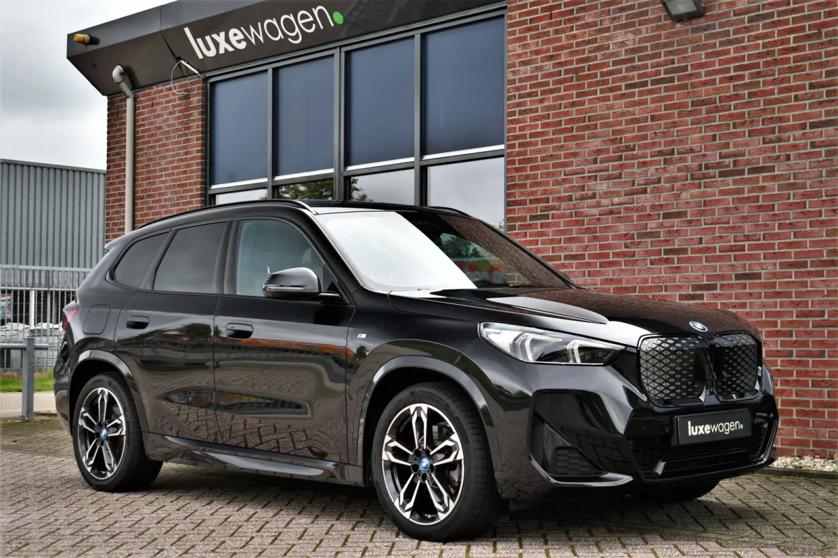 xDrive30 M-Sport Pano ACC Trekh E-zetels HUD H/K Massage