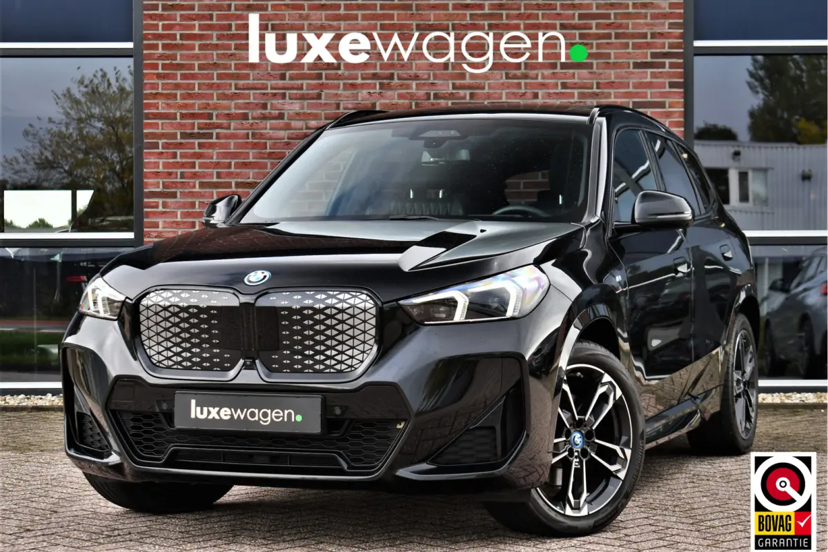 xDrive30 M-Sport Pano ACC Trekh E-zetels HUD H/K Massage
