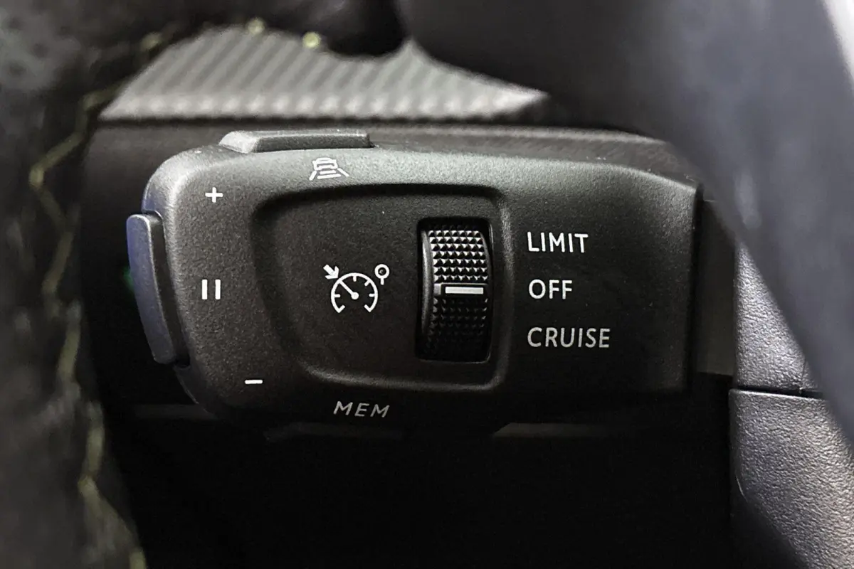 1.2 Hybrid 145 GT Keyless Camera Adaptive Cruise
