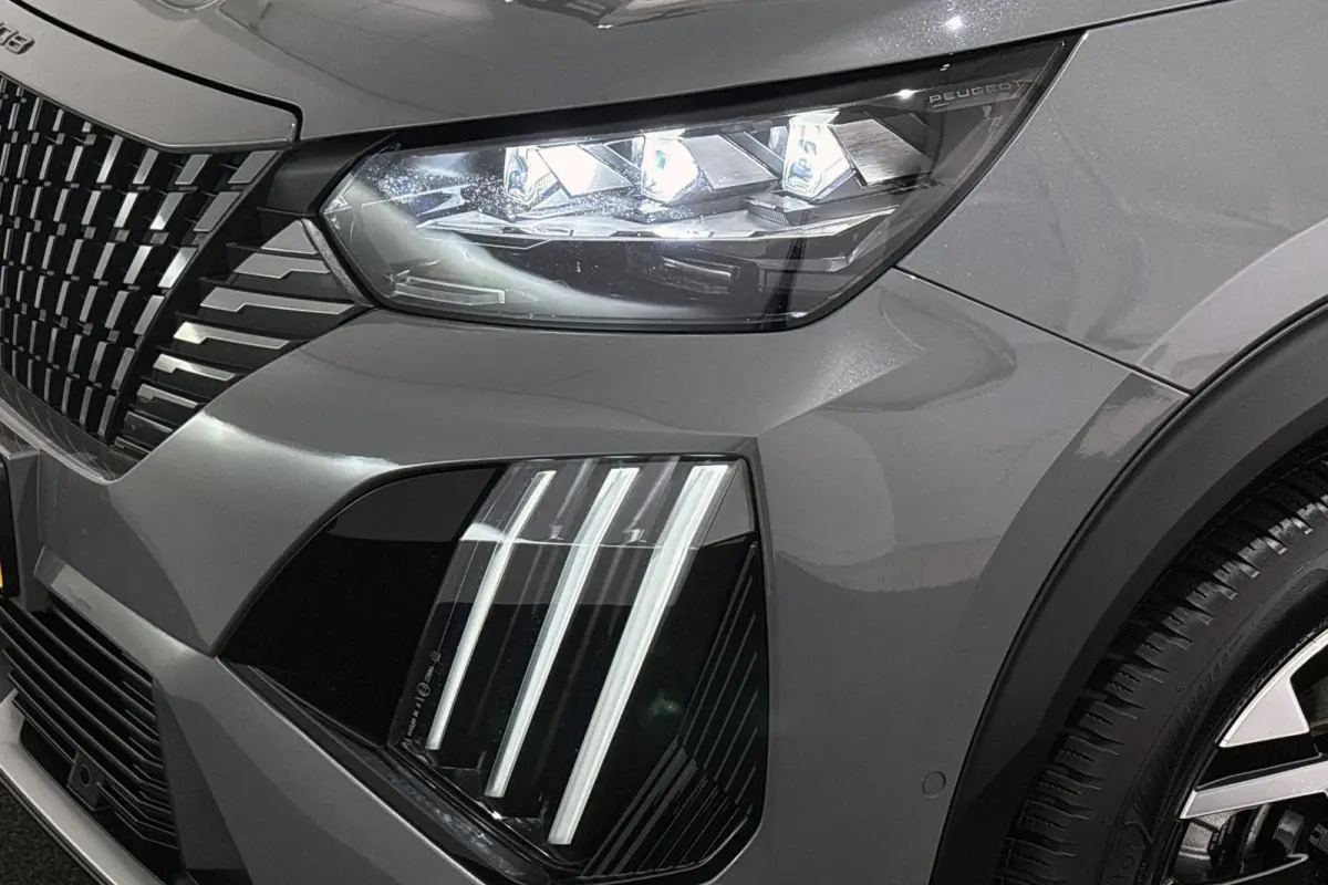 1.2 Hybrid 145 GT Keyless Camera Adaptive Cruise
