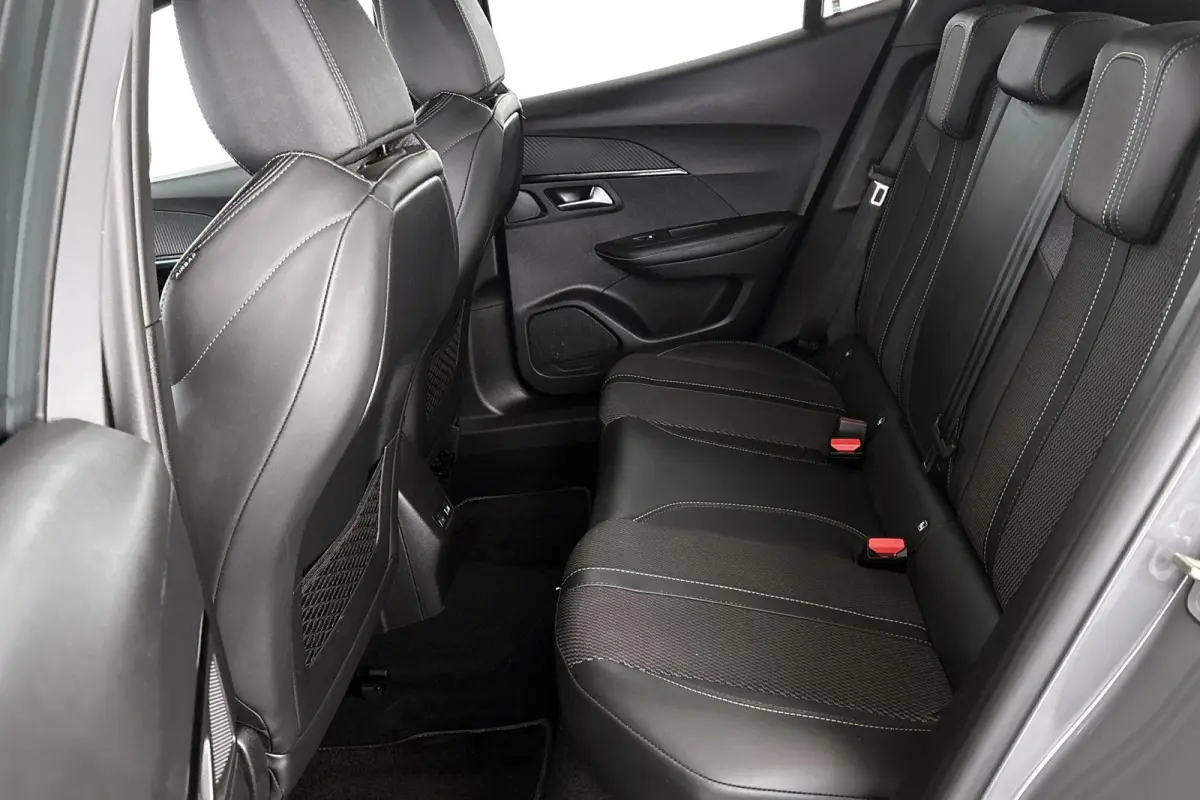 1.2 Hybrid 145 GT Keyless Camera Adaptive Cruise