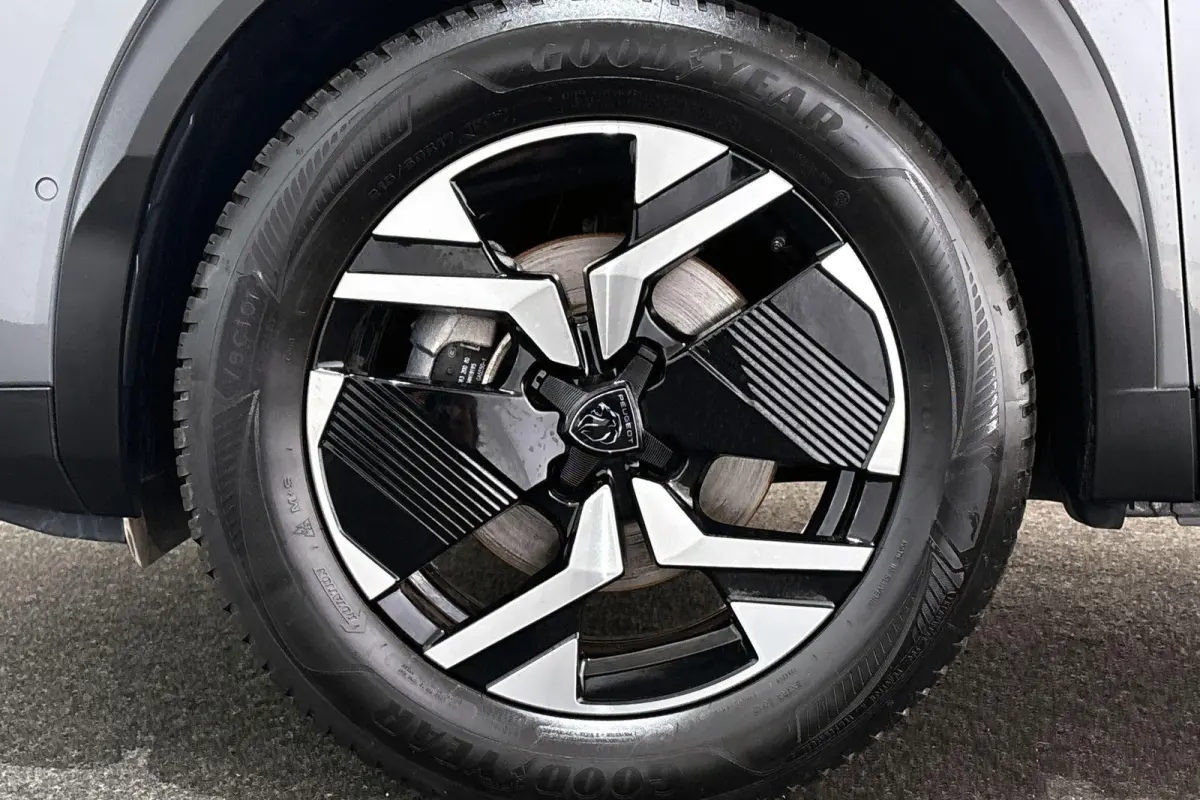 1.2 Hybrid 145 GT Keyless Camera Adaptive Cruise