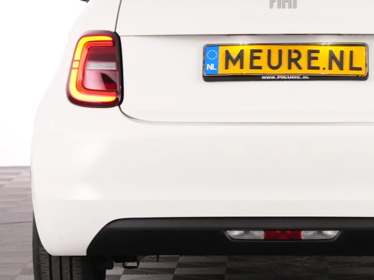 Urban 42 kWh | CARPLAY | AIRCO | SOH: 100% | !
