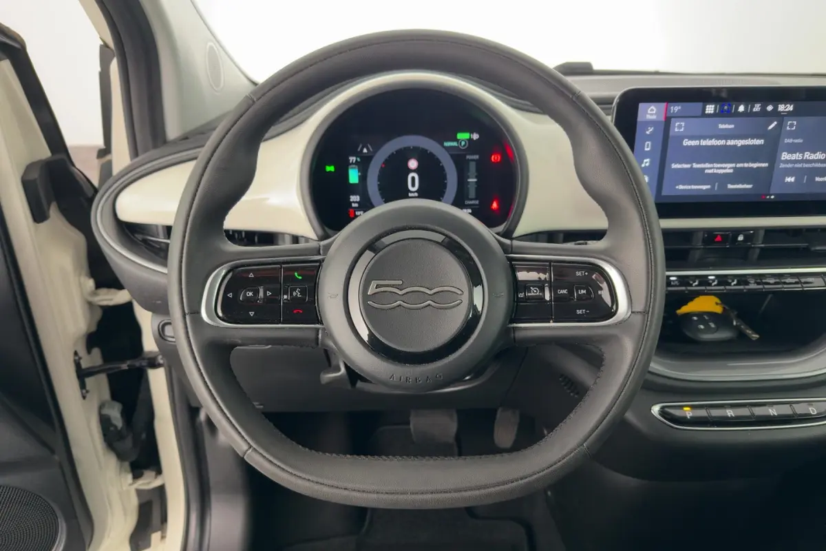 Urban 42 kWh | CARPLAY | AIRCO | SOH: 100% | !
