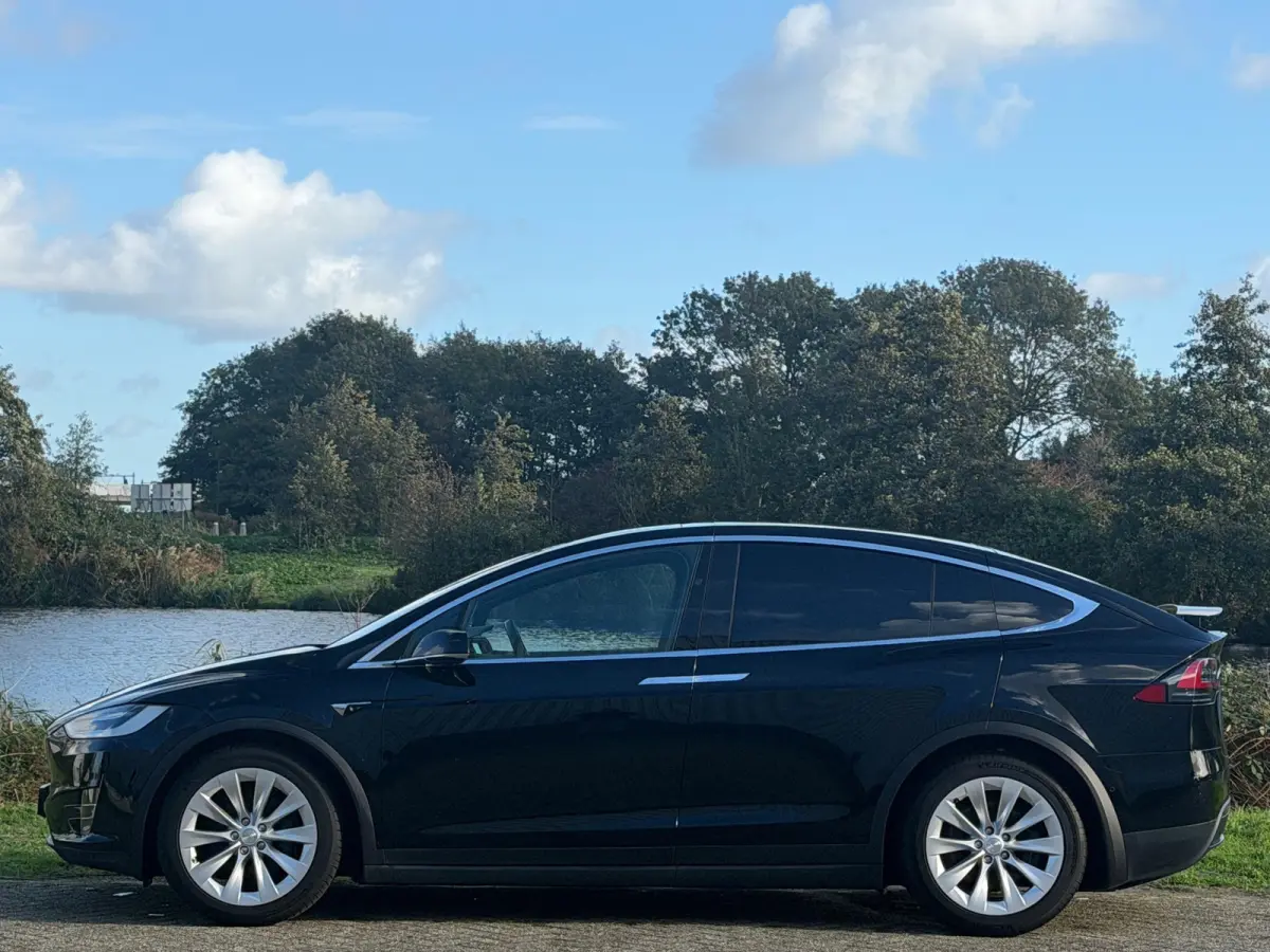 Long Range AWD 100 kWh - Black Pearl - Trekhaak/Panorama/Leder - SoH91% - BTW