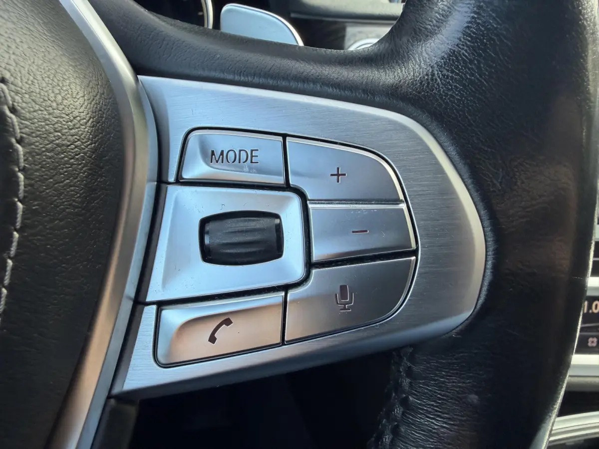 730d High Executive M-Sport | Panoramadak | 360* Camera | Head-Up | Harmon Kardon |