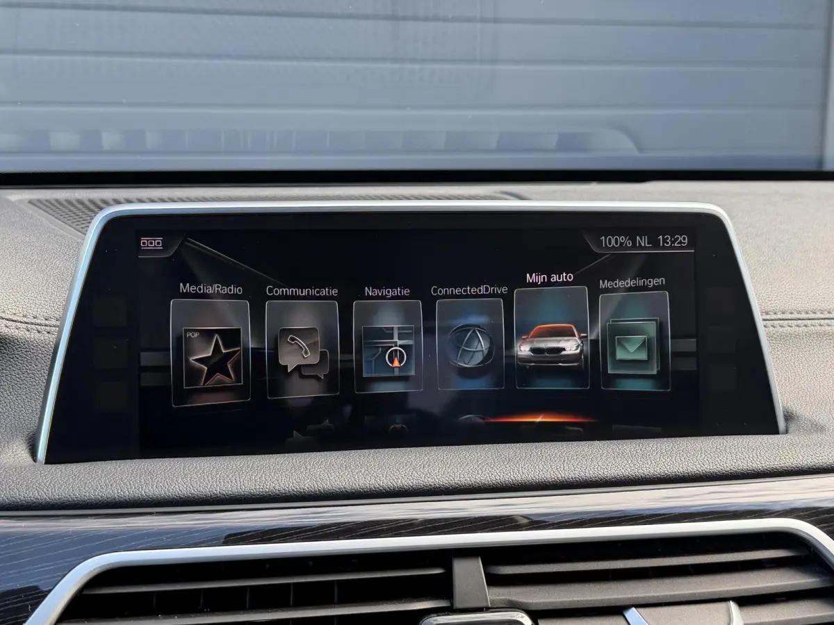 730d High Executive M-Sport | Panoramadak | 360* Camera | Head-Up | Harmon Kardon |