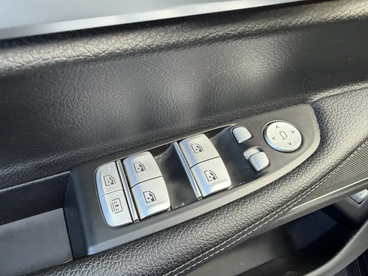 730d High Executive M-Sport | Panoramadak | 360* Camera | Head-Up | Harmon Kardon |
