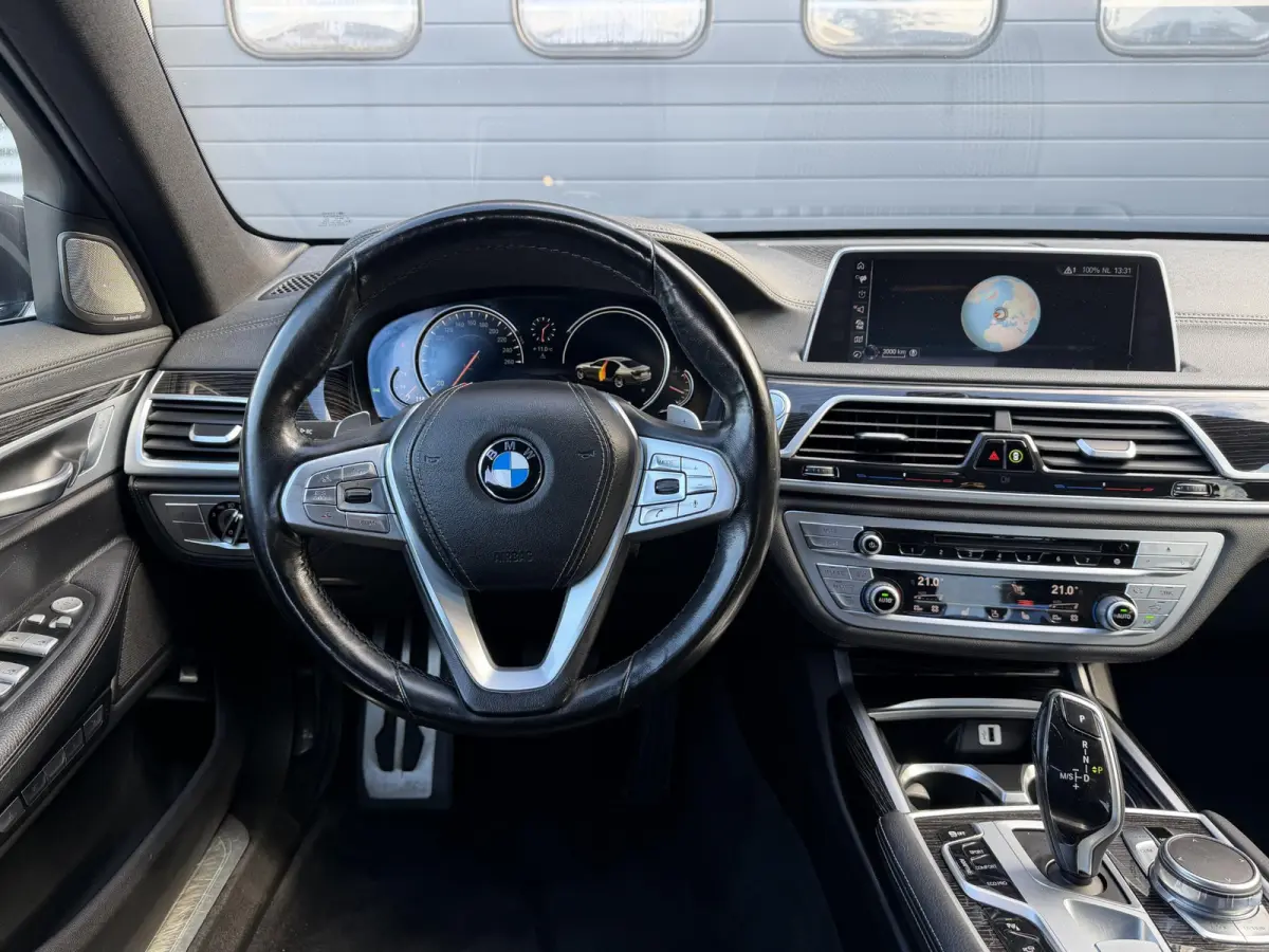 730d High Executive M-Sport | Panoramadak | 360* Camera | Head-Up | Harmon Kardon |