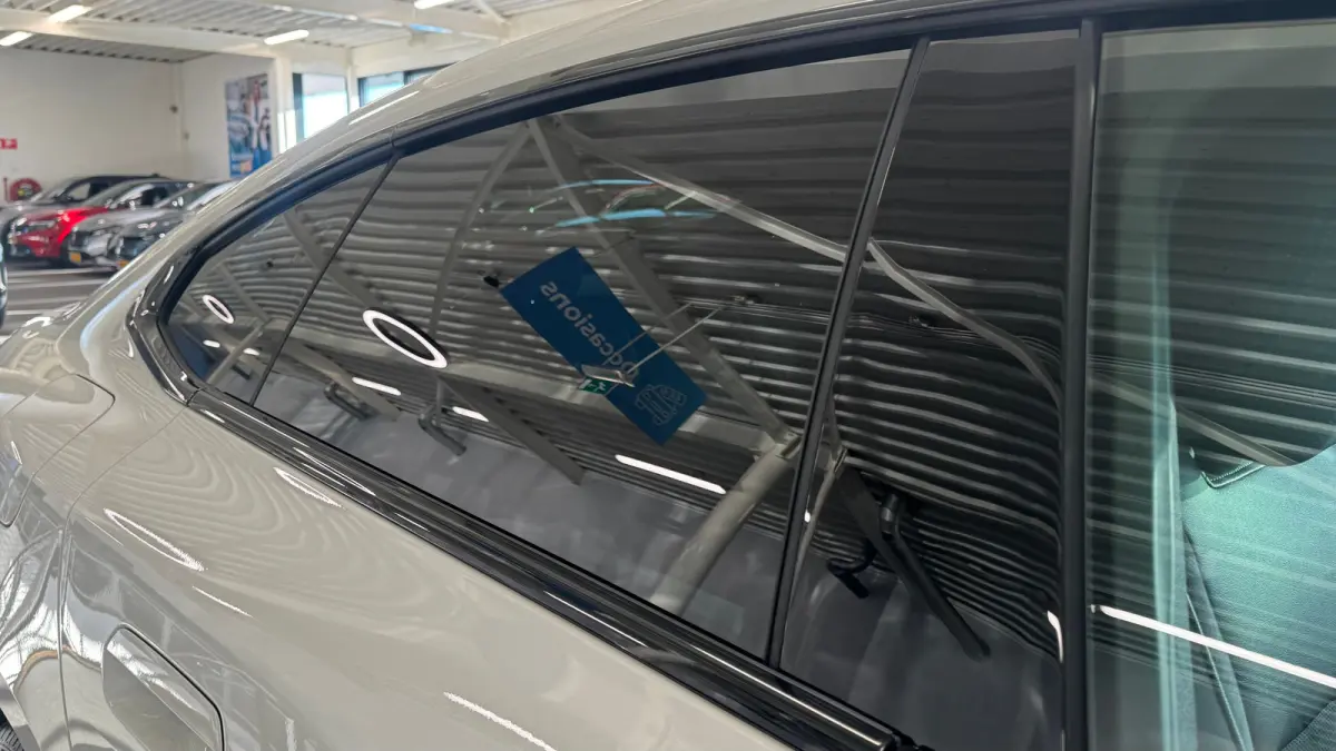 EDRIVE40 84KWH 340PK EXECUTIVE M-SPORT AUTOMAAT SOH 95,61% / NAVI / LEDER / FULL-LED / CLIMA / PDC / 18" LMV / CAMERA / APPLE CARPLAY / KEYLESS / WINTERPAKKET / 1E EIGENAAR / ORG. NL. !!
