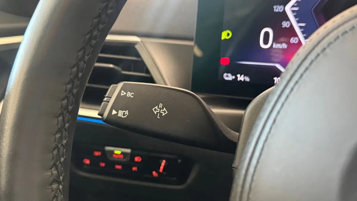 EDRIVE40 84KWH 340PK EXECUTIVE M-SPORT AUTOMAAT SOH 95,61% / NAVI / LEDER / FULL-LED / CLIMA / PDC / 18" LMV / CAMERA / APPLE CARPLAY / KEYLESS / WINTERPAKKET / 1E EIGENAAR / ORG. NL. !!