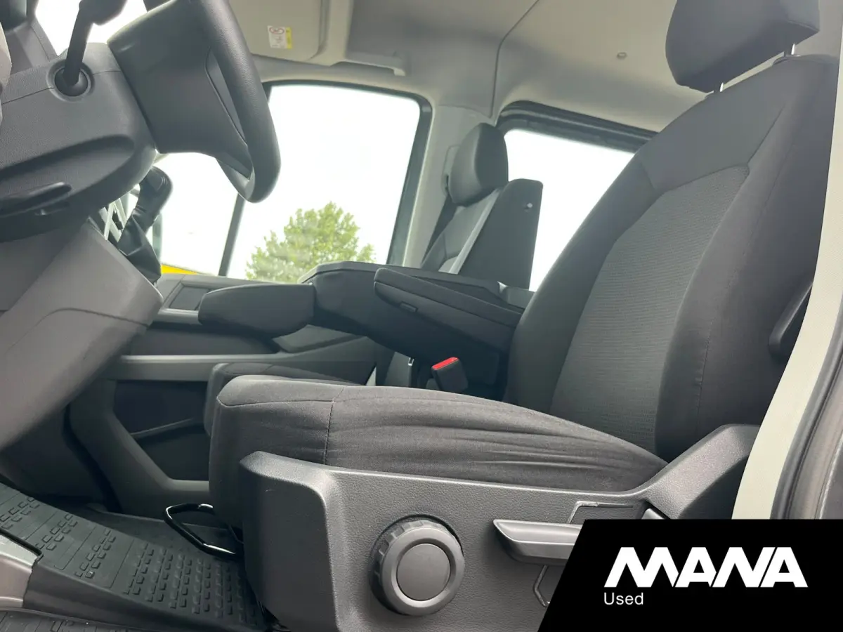 3.180 L3H2 DC • Indium Grey • trekhaak • navi • apple carplay • android auto • camera