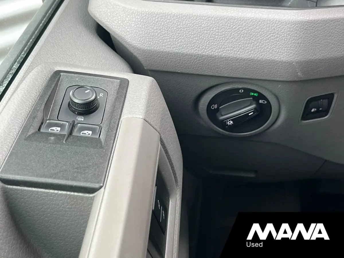 3.180 L3H2 DC • Indium Grey • trekhaak • navi • apple carplay • android auto • camera