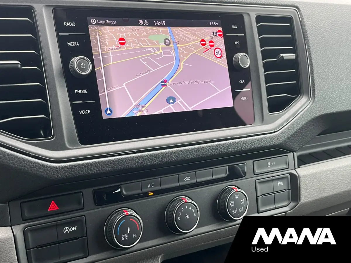 3.180 L3H2 DC • Indium Grey • trekhaak • navi • apple carplay • android auto • camera