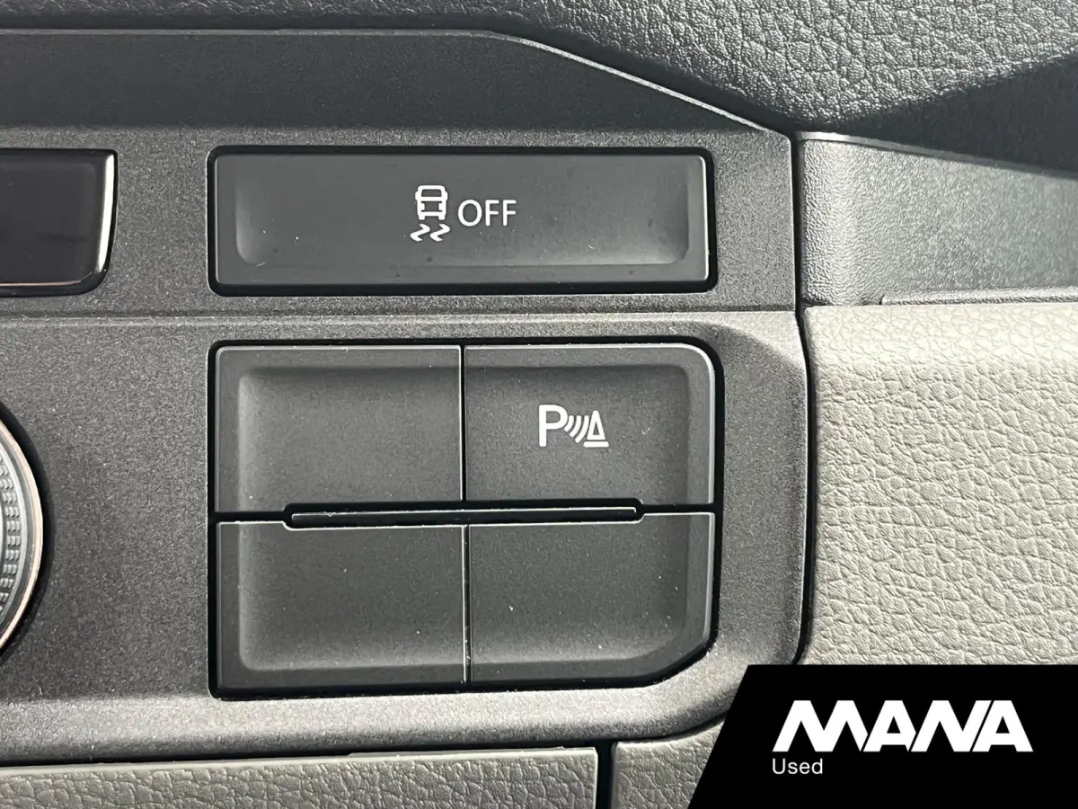 3.180 L3H2 DC • Indium Grey • trekhaak • navi • apple carplay • android auto • camera