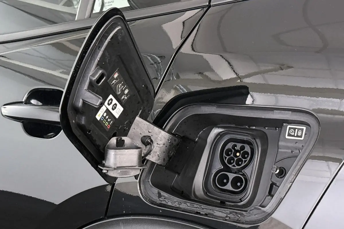 EV Allure Pack 50 kWh Stoelverwarming Keyless Camera Apple CarPlay