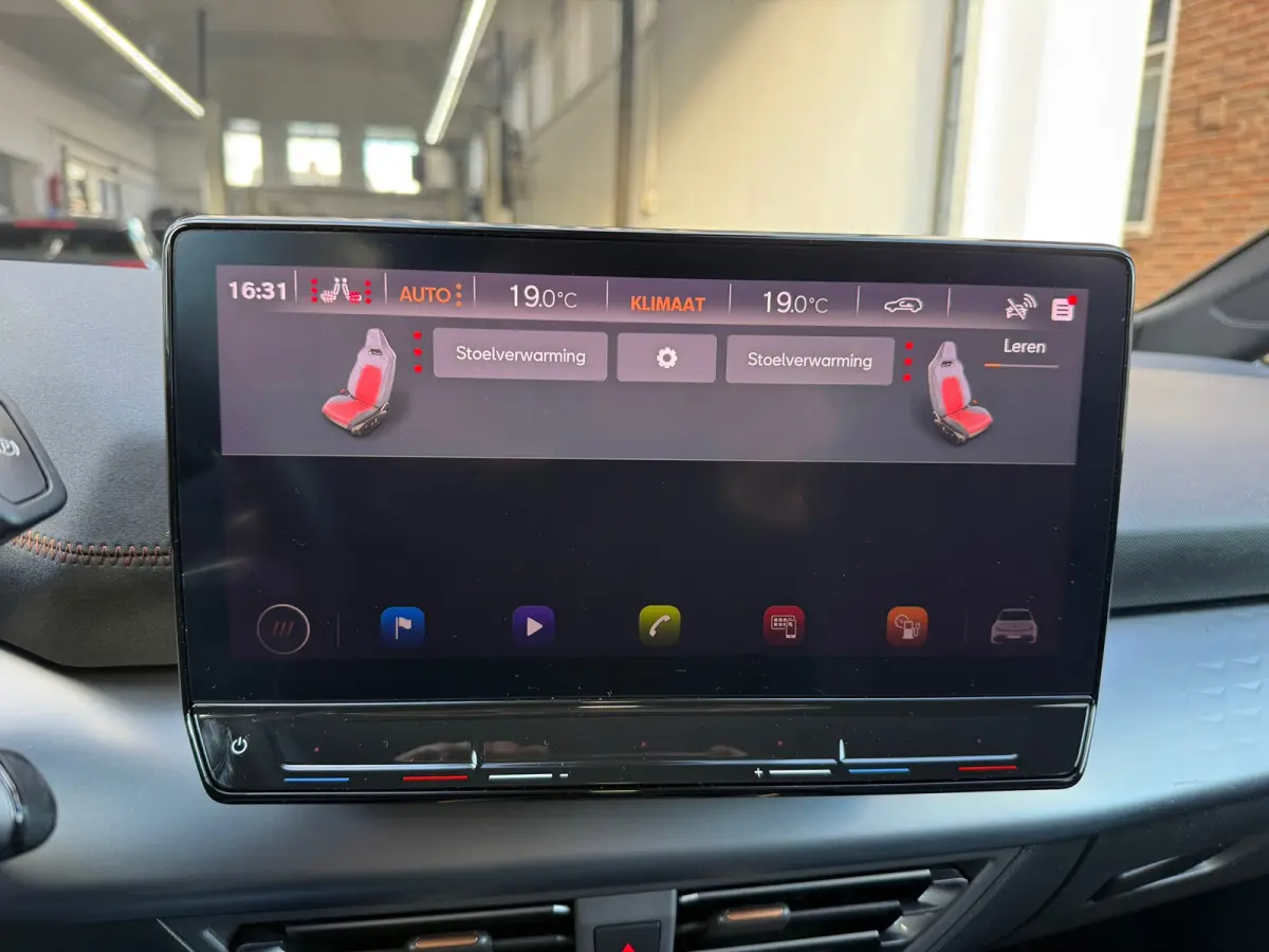 Performance One 62 kWh, SOH 93.4 %,Apple Carplay/Android,Stoelverwarming,Navigatie