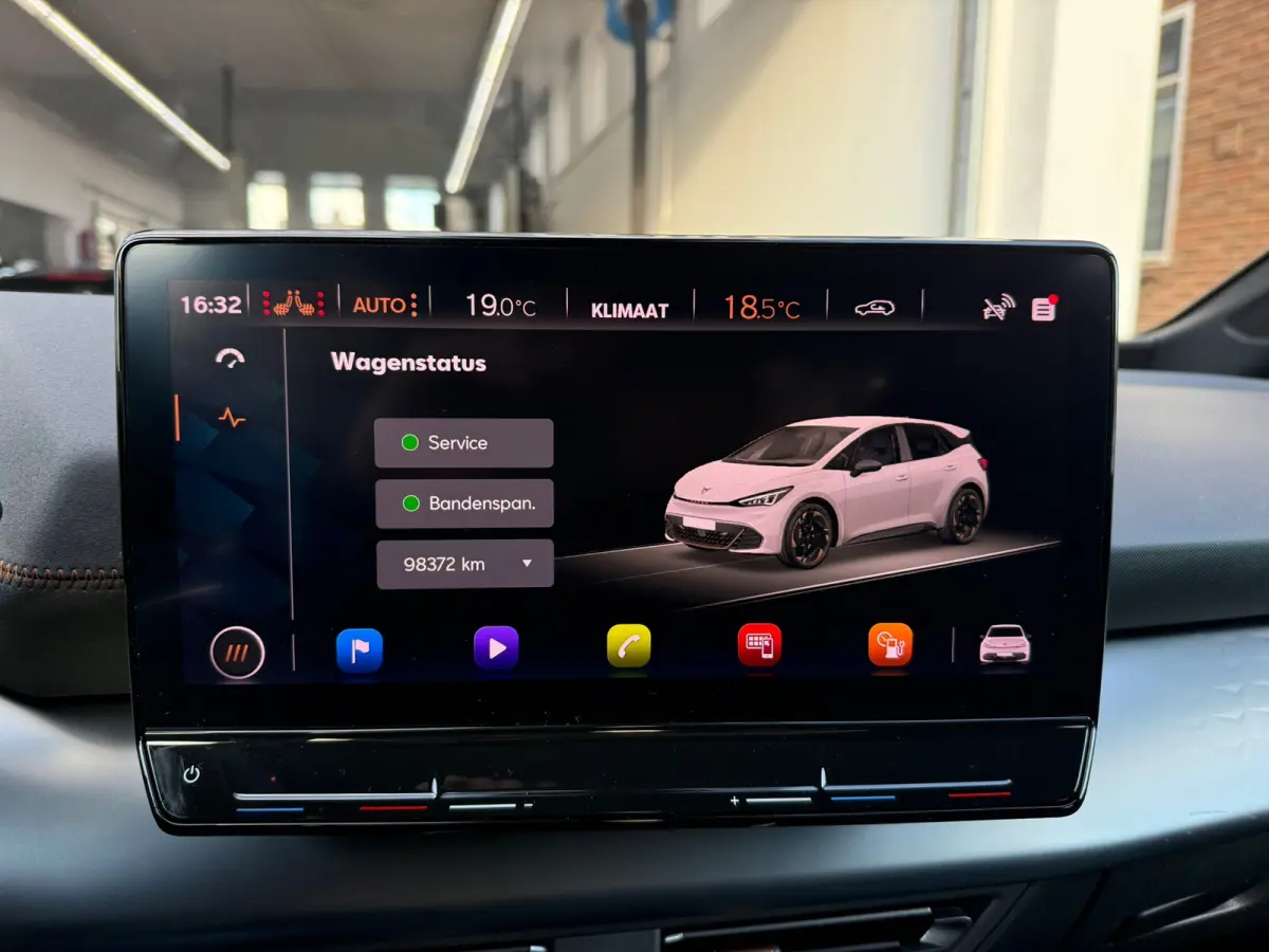 Performance One 62 kWh, SOH 93.4 %,Apple Carplay/Android,Stoelverwarming,Navigatie