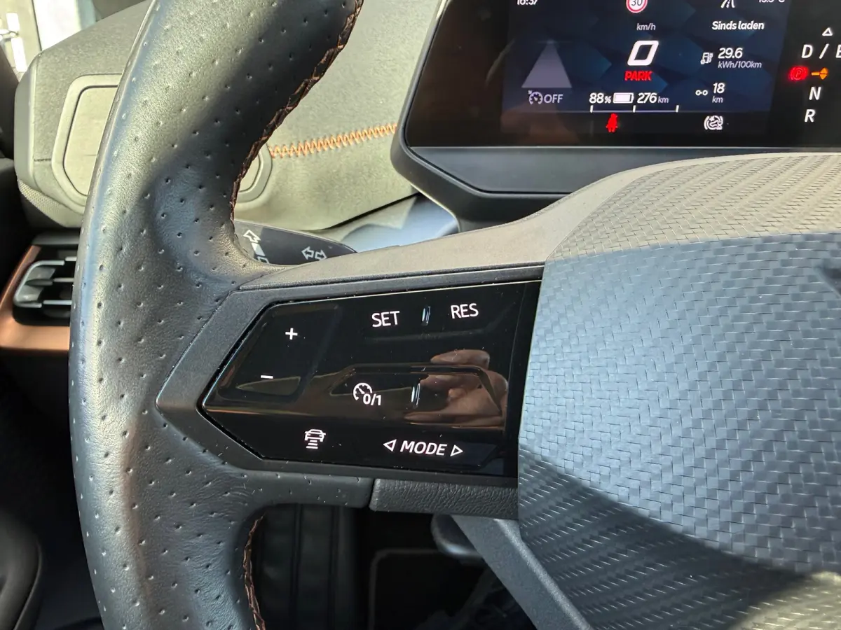 Performance One 62 kWh, SOH 93.4 %,Apple Carplay/Android,Stoelverwarming,Navigatie