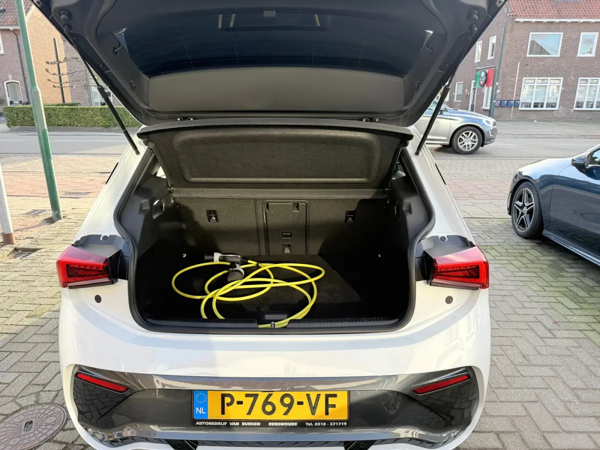 Performance One 62 kWh, SOH 93.4 %,Apple Carplay/Android,Stoelverwarming,Navigatie