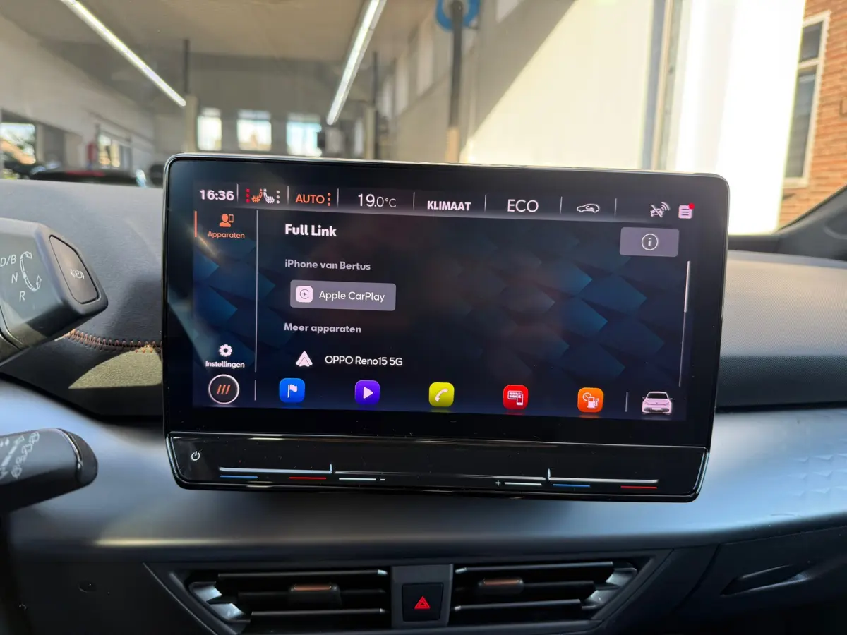 Performance One 62 kWh, SOH 93.4 %,Apple Carplay/Android,Stoelverwarming,Navigatie