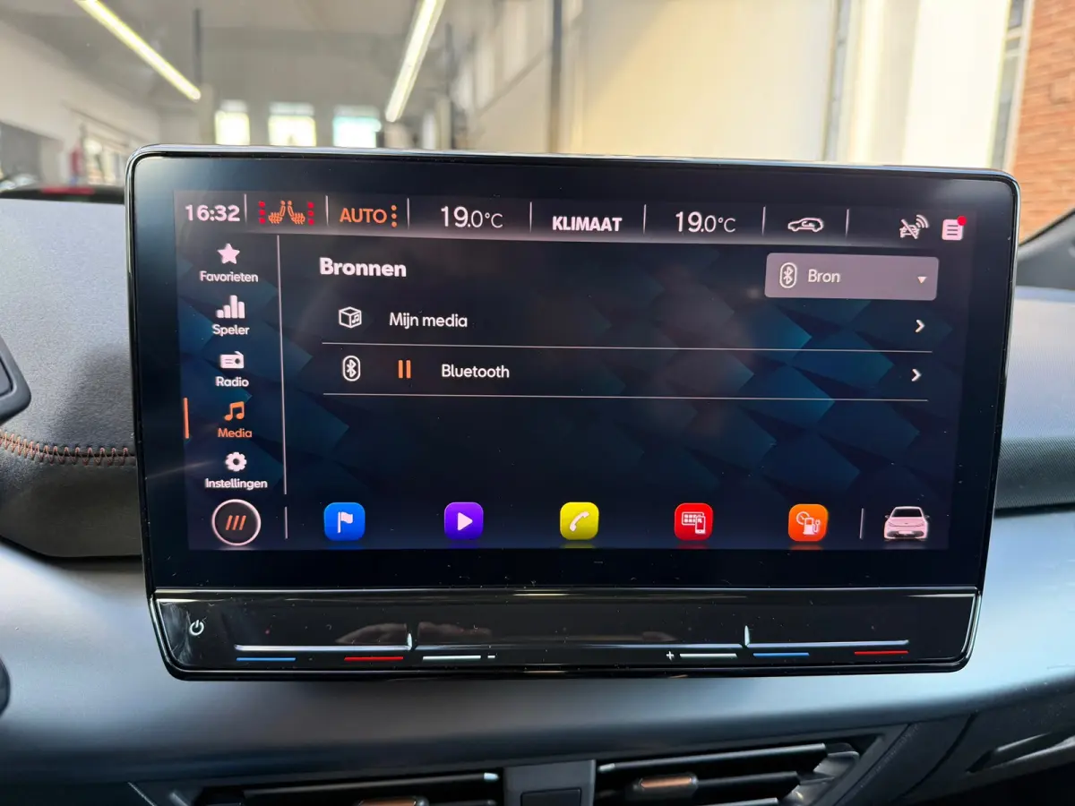 Performance One 62 kWh, SOH 93.4 %,Apple Carplay/Android,Stoelverwarming,Navigatie
