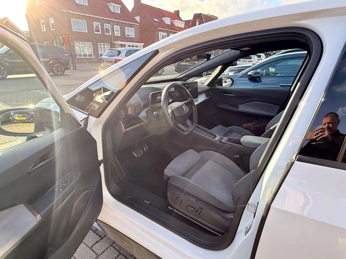 Performance One 62 kWh, SOH 93.4 %,Apple Carplay/Android,Stoelverwarming,Navigatie